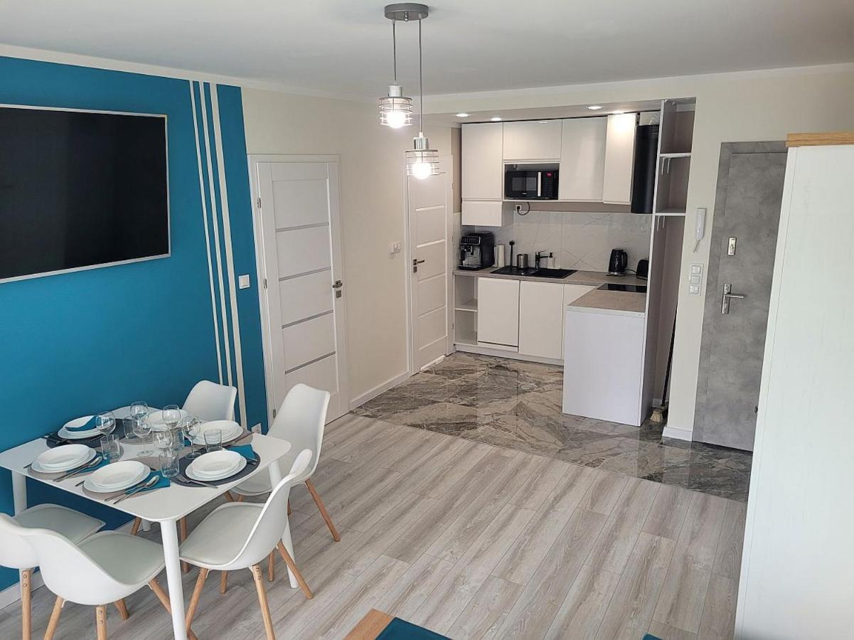 Pobierowo Baltic Apartament Turkusowy Exteriör bild
